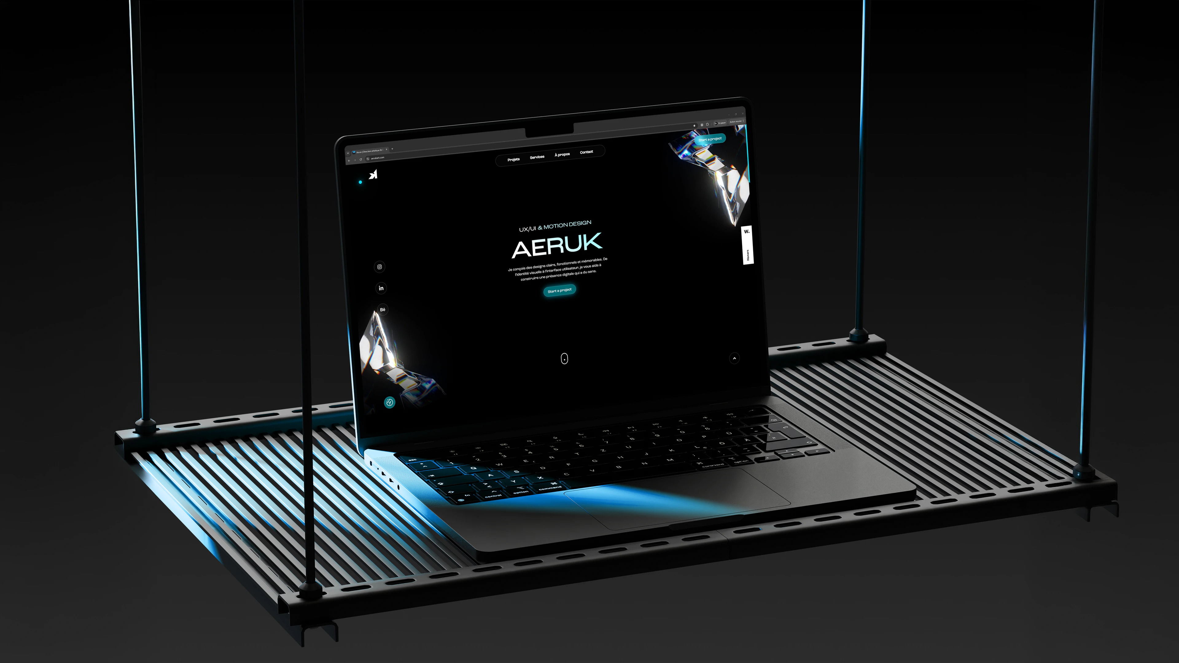 Aeruk — Site 2025 : portfolio WordPress présenté sur un ordinateur portable, dans un décor noir et bleu